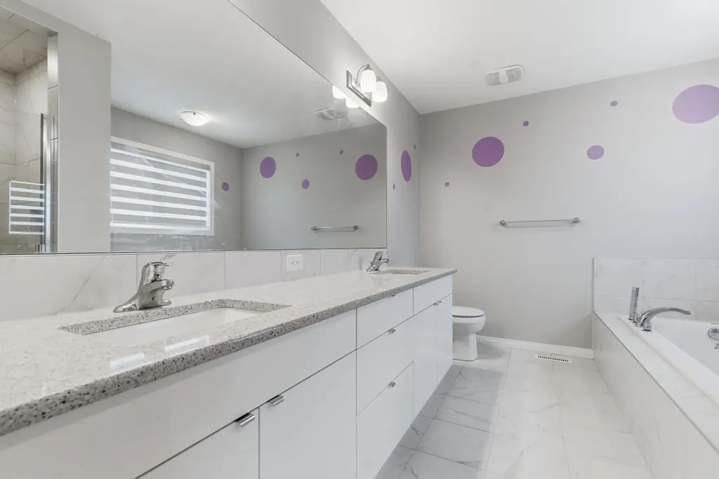 127 Carrington Crescent NW Calgary AB T3P 1R2