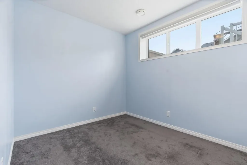 127 Carrington Crescent NW Calgary AB T3P 1R2