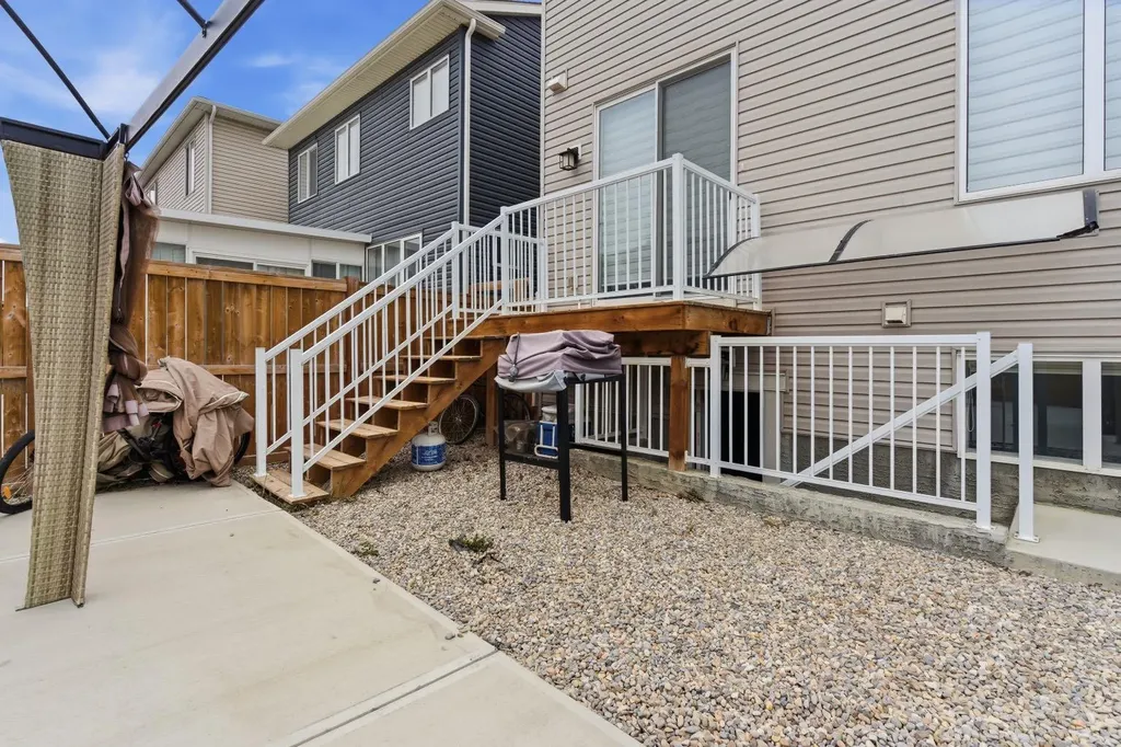 127 Carrington Crescent NW Calgary AB T3P 1R2