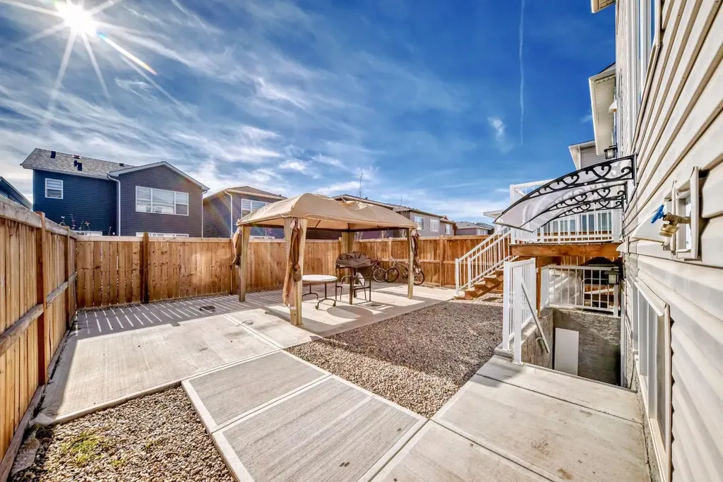 127 Carrington Crescent NW Calgary AB T3P 1R2