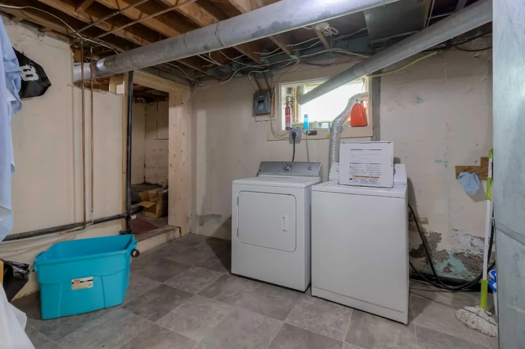 2001 10 Avenue S Lethbridge AB T1K 0B9