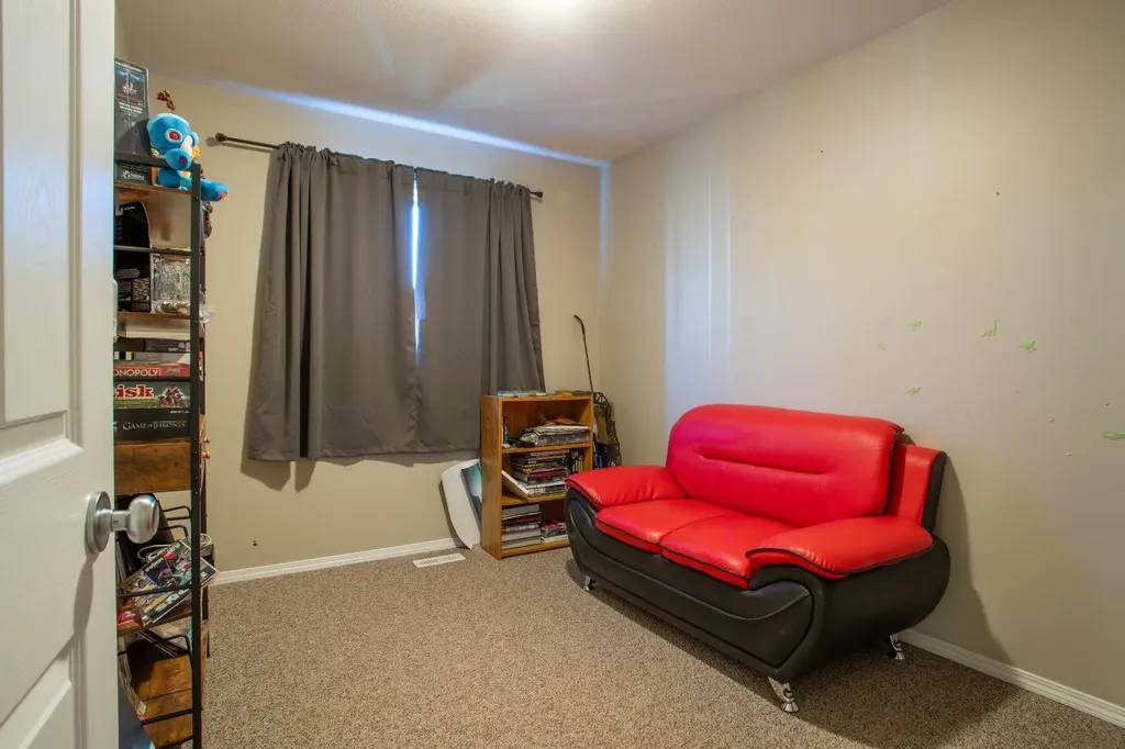 4728 18 Street Lloydminster SK S9V 1N9