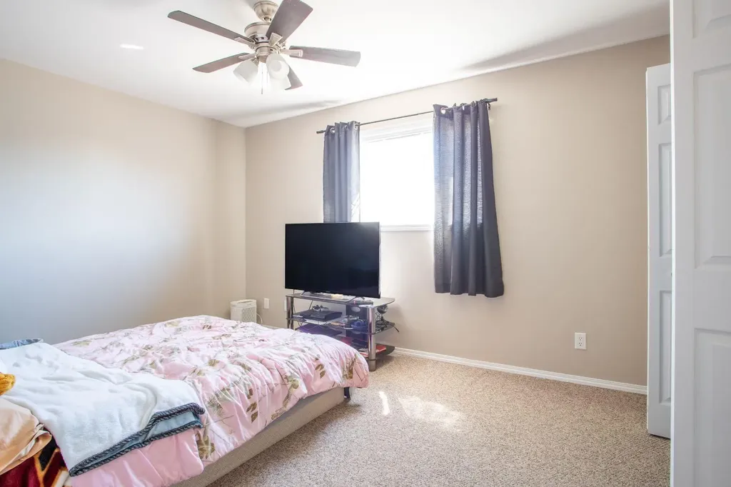 4728 18 Street Lloydminster SK S9V 1N9