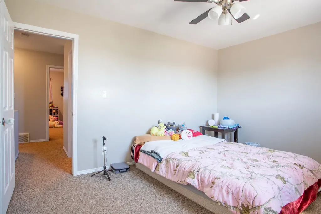 4728 18 Street Lloydminster SK S9V 1N9
