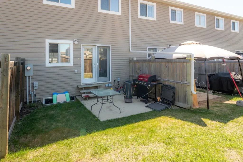 4728 18 Street Lloydminster SK S9V 1N9
