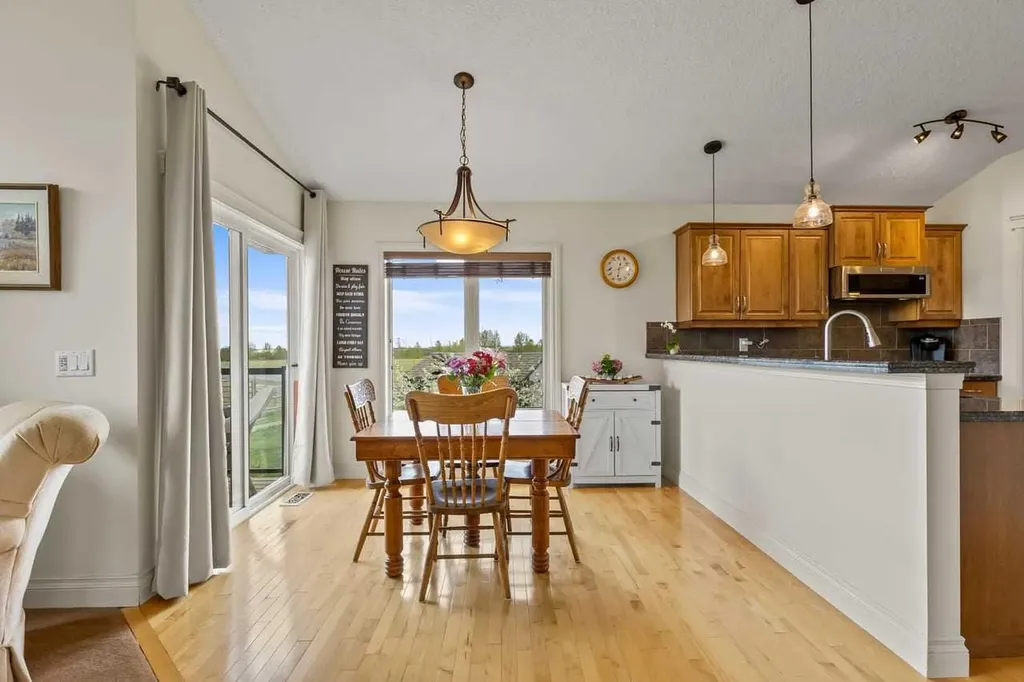 45 Wyndham Park Way Carseland AB T0J 0M0