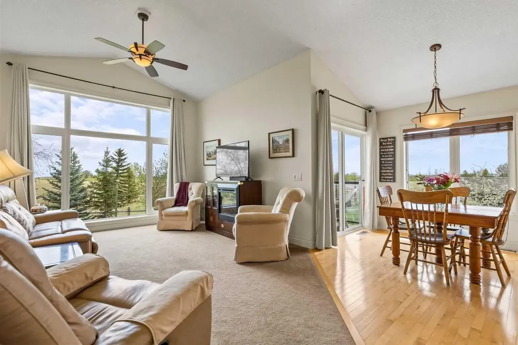 45 Wyndham Park Way Carseland AB T0J 0M0