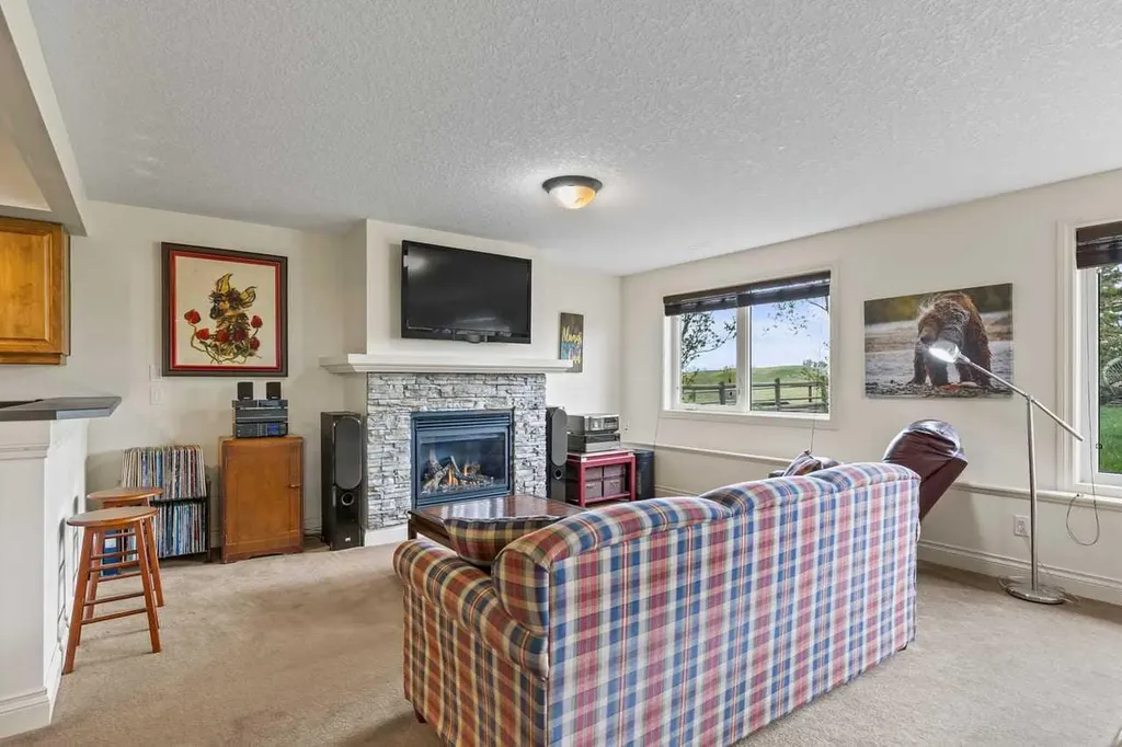 45 Wyndham Park Way Carseland AB T0J 0M0