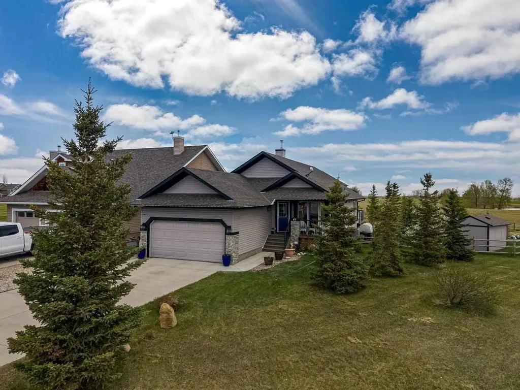 45 Wyndham Park Way Carseland AB T0J 0M0