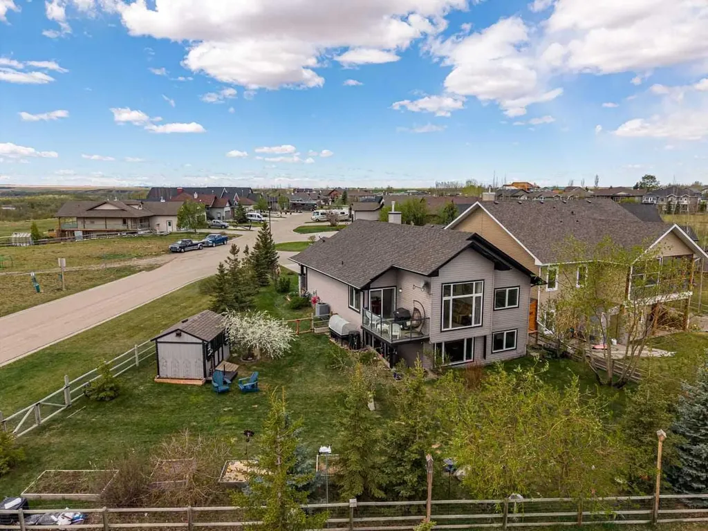 45 Wyndham Park Way Carseland AB T0J 0M0