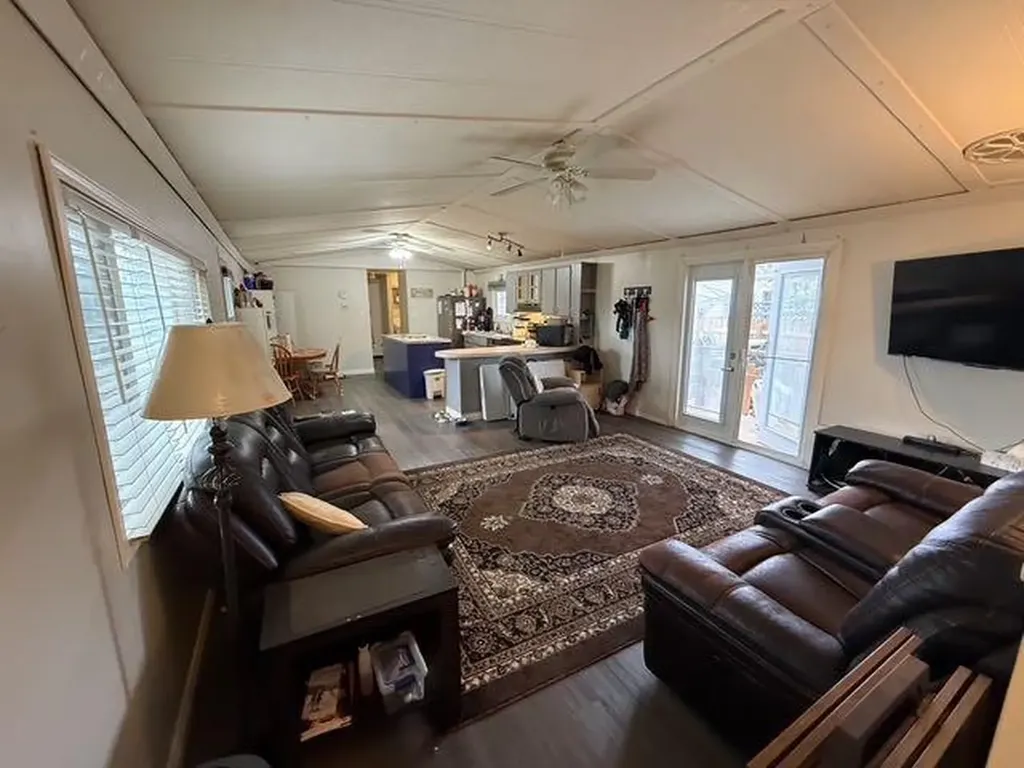 315 Minto Street Granum AB T0L1A0