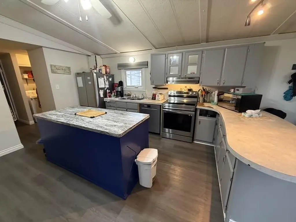315 Minto Street Granum AB T0L1A0