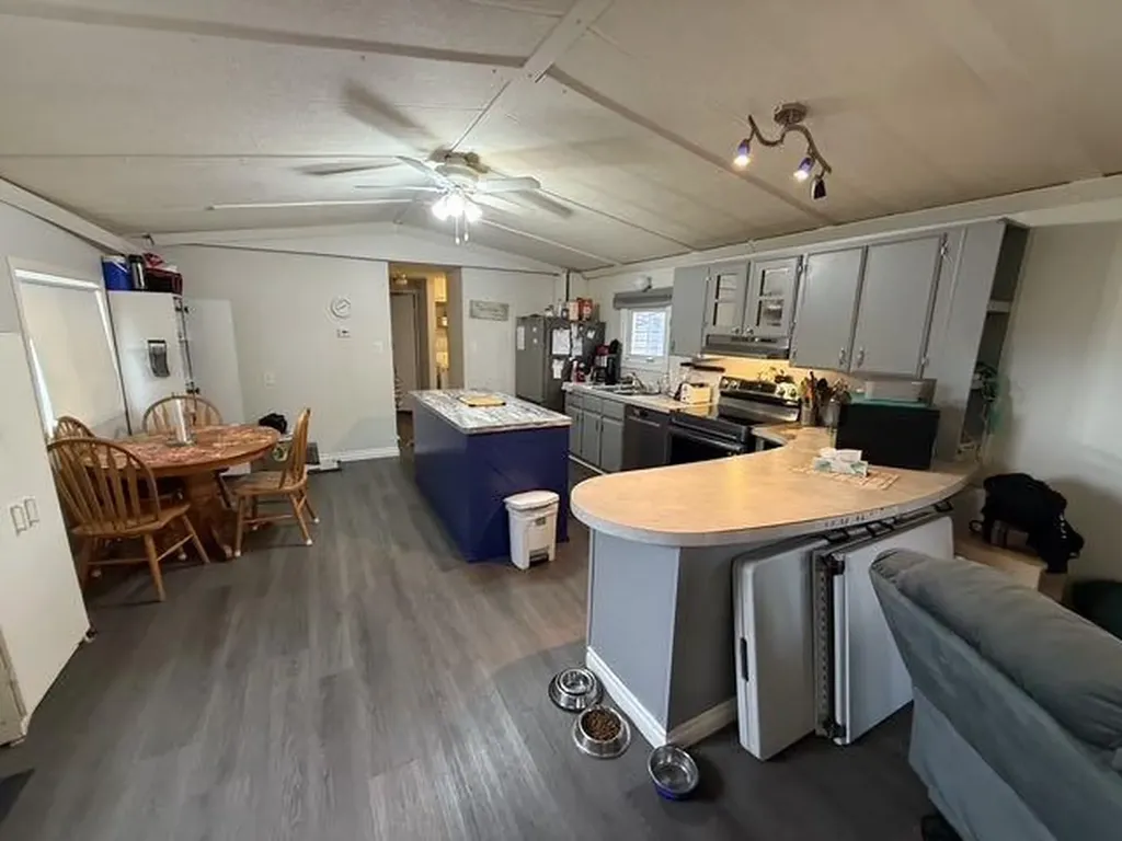 315 Minto Street Granum AB T0L1A0