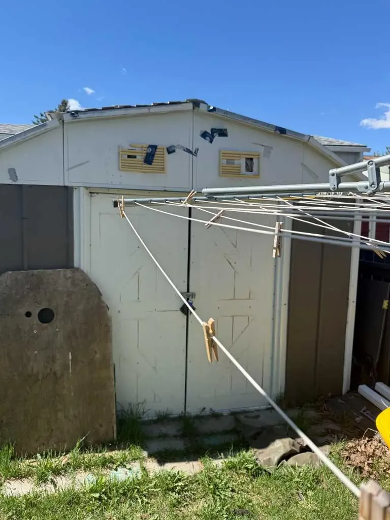 3223 83 Street NW Calgary AB T3B 5N5
