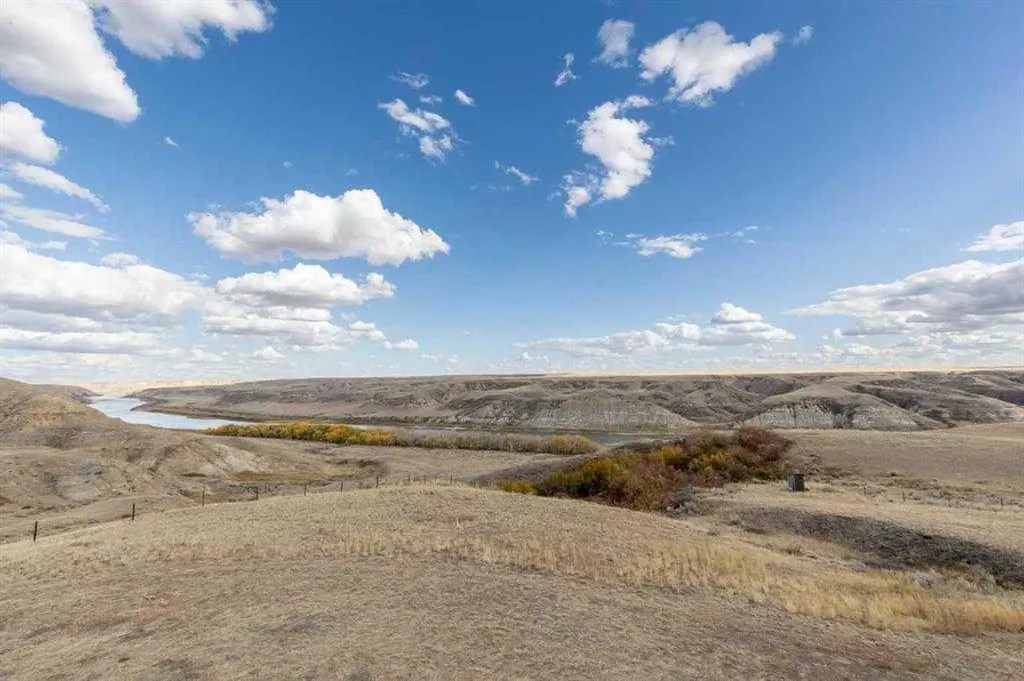 21468 Range Road 13 Bindloss AB T0J0H0