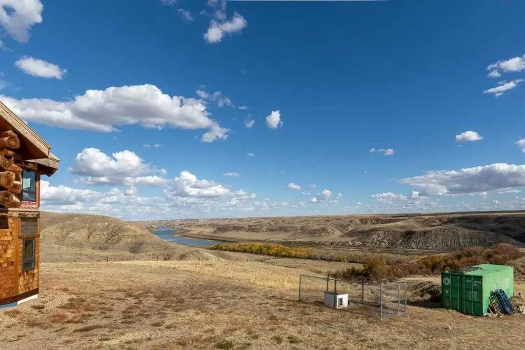21468 Range Road 13 Bindloss AB T0J0H0
