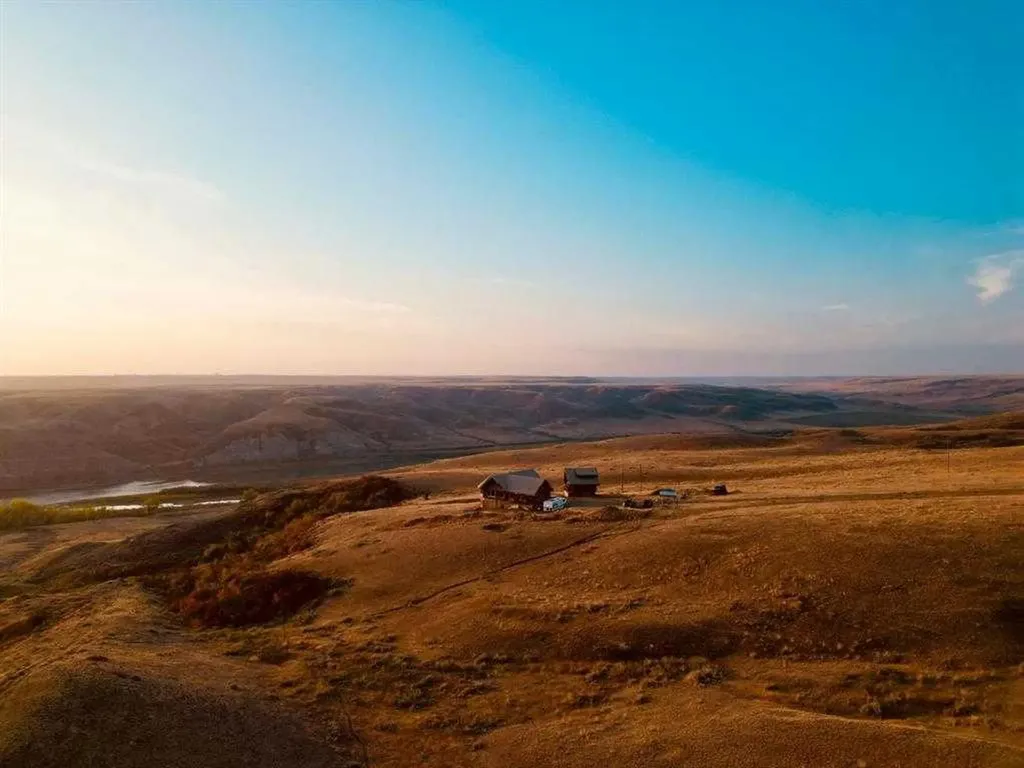 21468 Range Road 13 Bindloss AB T0J0H0
