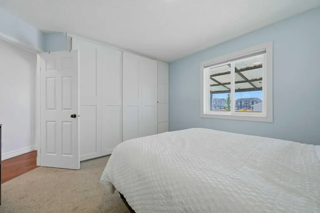 55 Ross Place Crossfield AB T0M 0S0