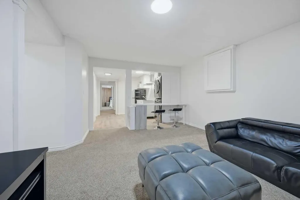 55 Ross Place Crossfield AB T0M 0S0