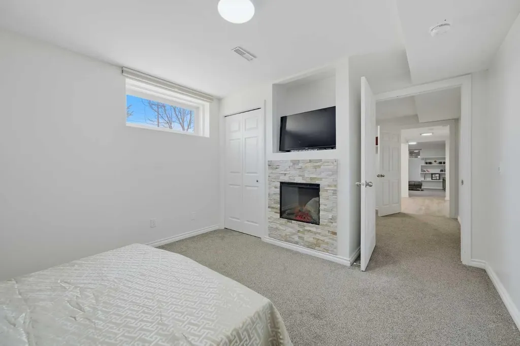 55 Ross Place Crossfield AB T0M 0S0