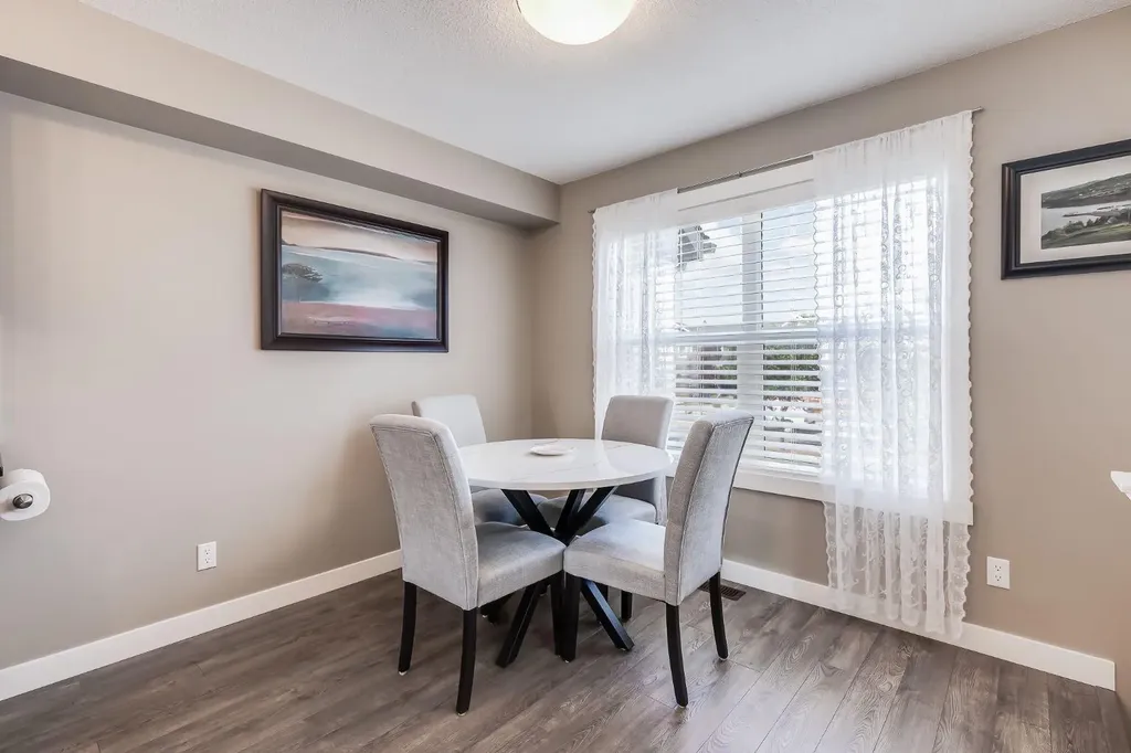 1225 Kings Heights Way SE Airdrie AB T4A 0T7