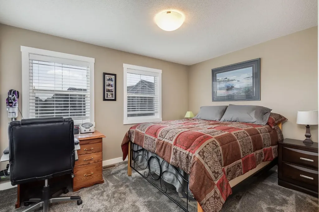 1225 Kings Heights Way SE Airdrie AB T4A 0T7