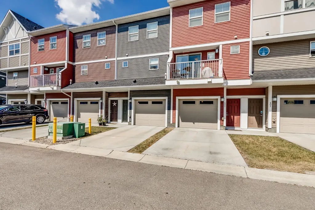 1225 Kings Heights Way SE Airdrie AB T4A 0T7