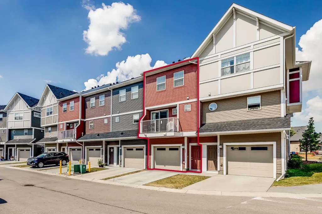 1225 Kings Heights Way SE Airdrie AB T4A 0T7