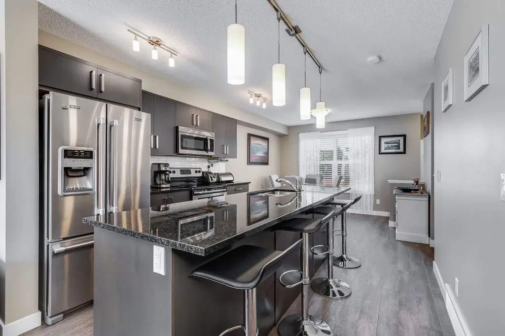 1225 Kings Heights Way SE Airdrie AB T4A 0T7