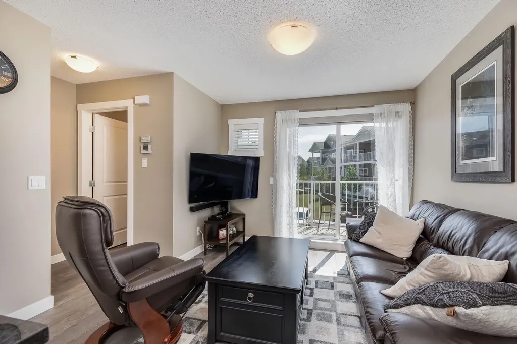1225 Kings Heights Way SE Airdrie AB T4A 0T7