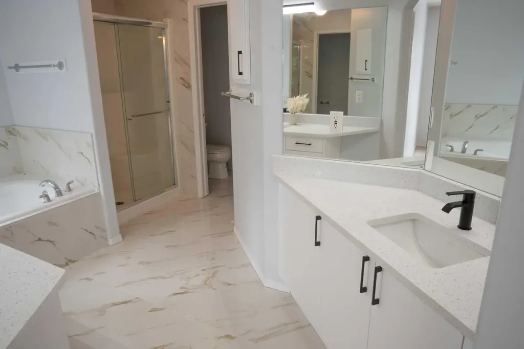 3 Strathridge Bay SW Calgary AB T3H4S1