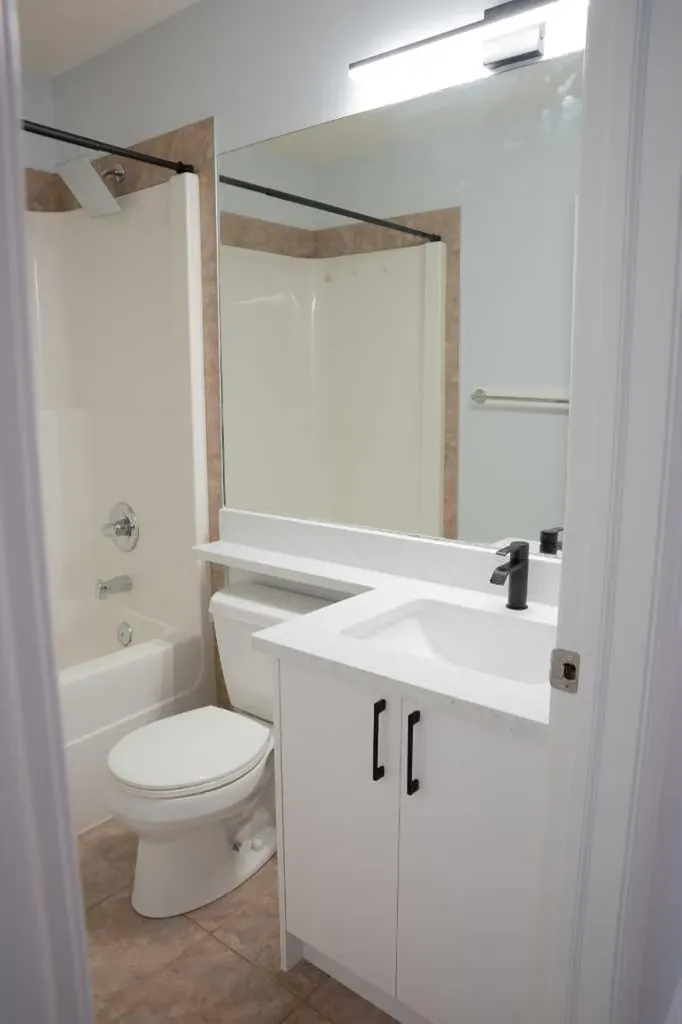 3 Strathridge Bay SW Calgary AB T3H4S1
