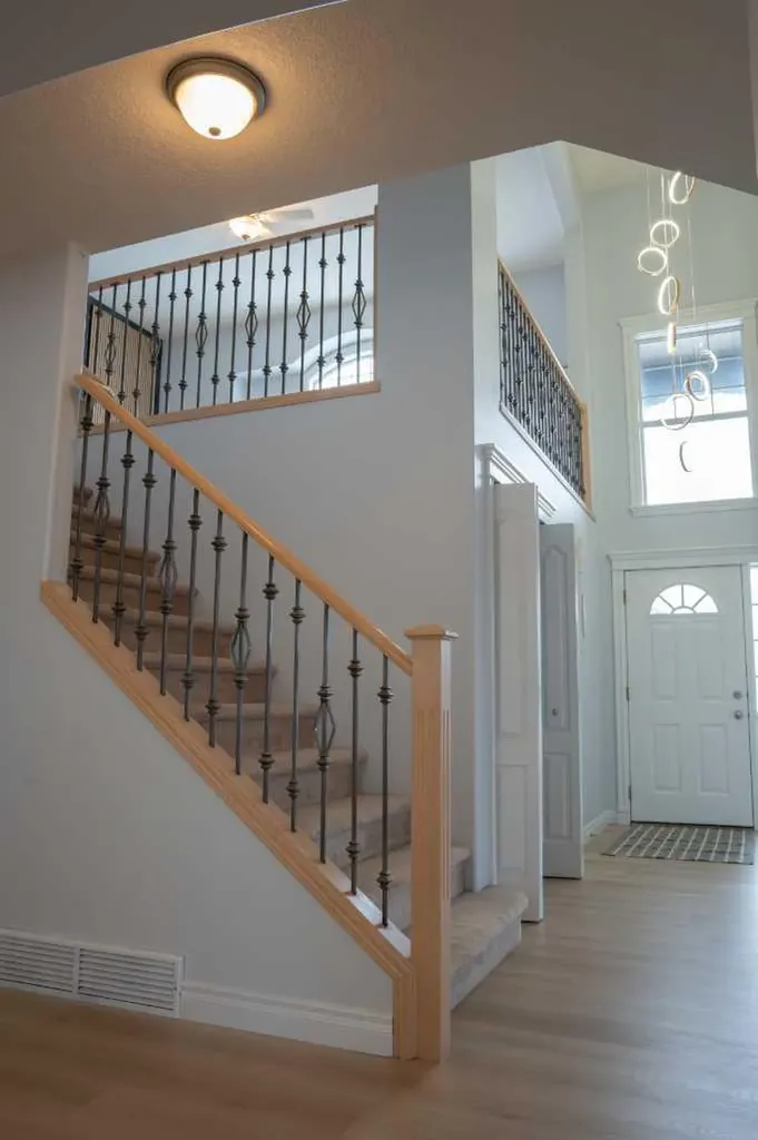 3 Strathridge Bay SW Calgary AB T3H4S1