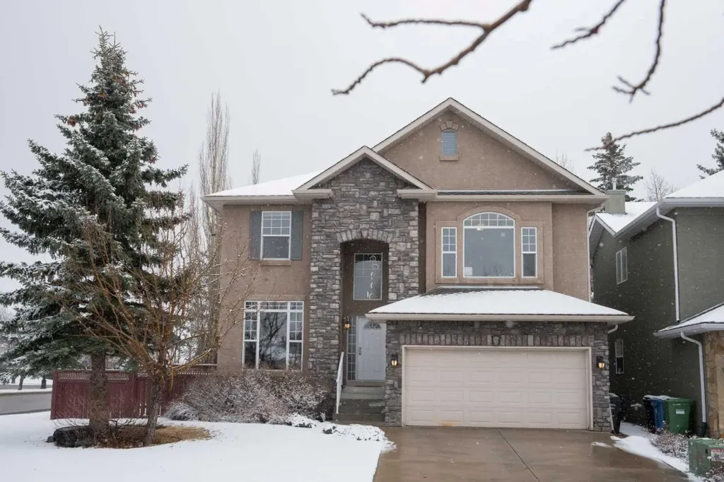 3 Strathridge Bay SW Calgary AB T3H4S1
