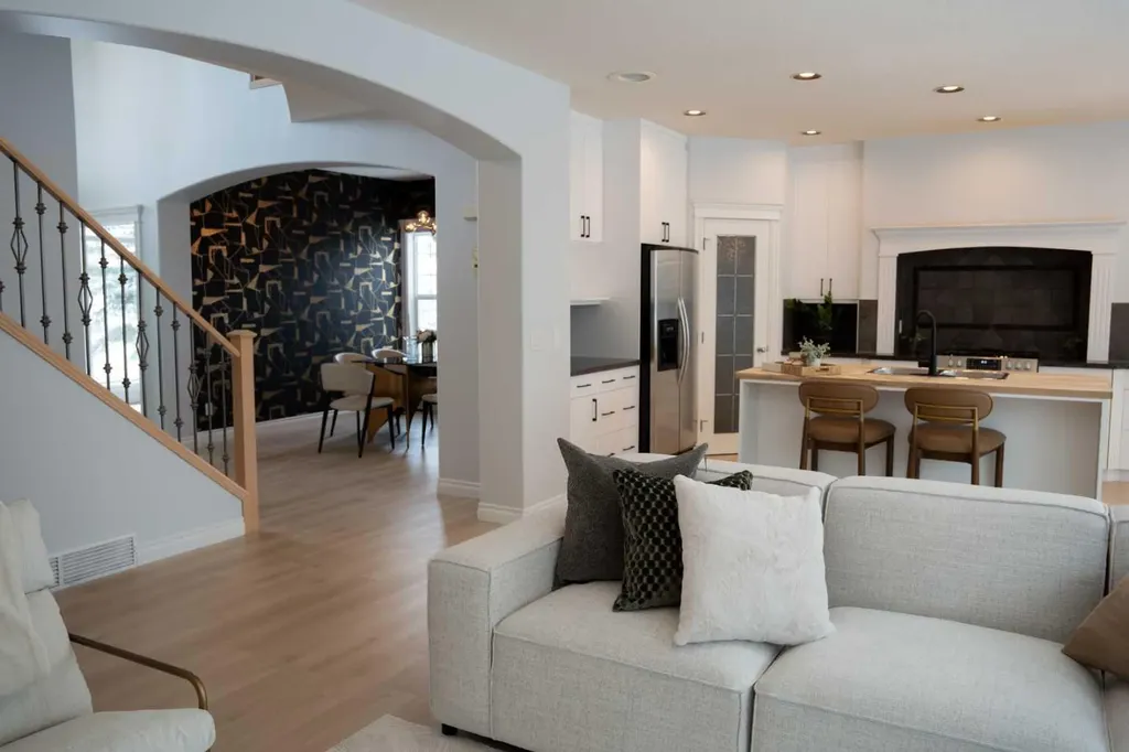 3 Strathridge Bay SW Calgary AB T3H4S1