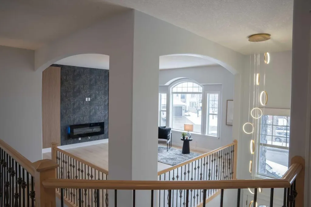 3 Strathridge Bay SW Calgary AB T3H4S1