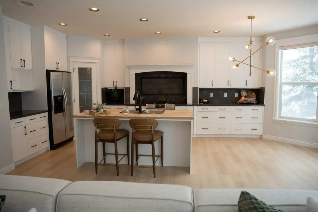 3 Strathridge Bay SW Calgary AB T3H4S1