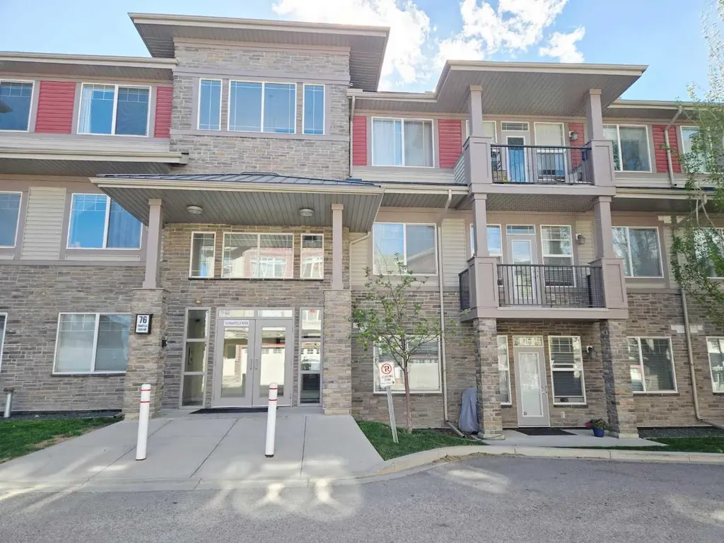 76 Panatella Road NW Calgary AB T3K 0V4