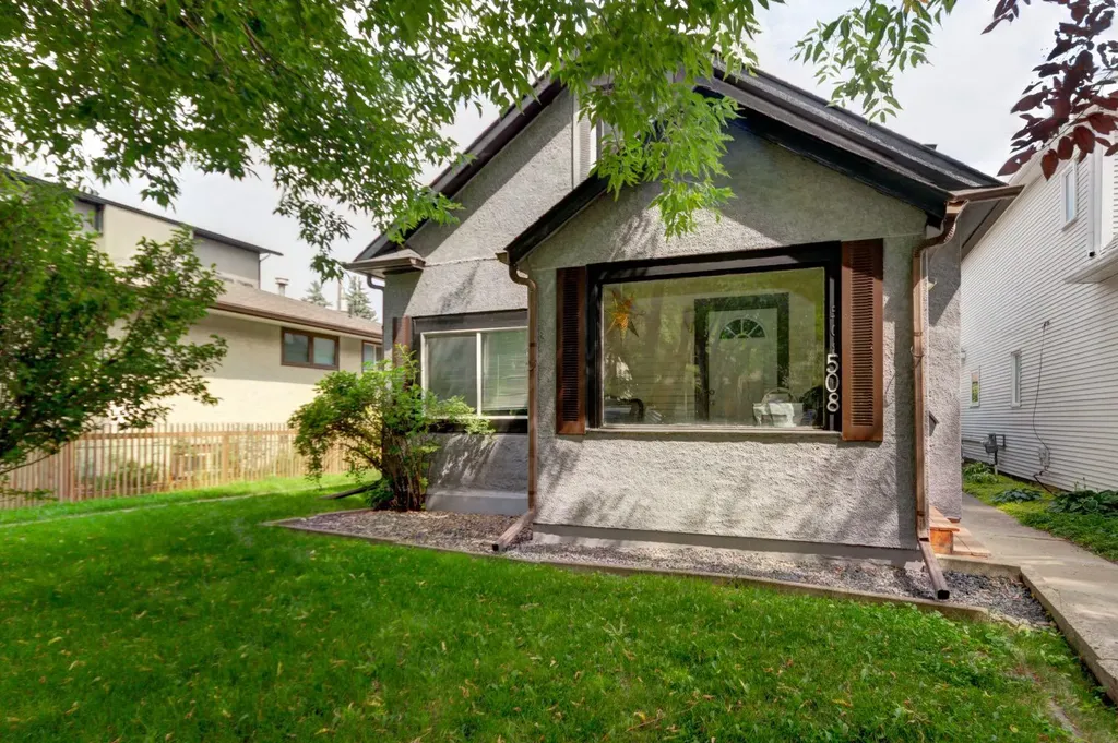 508 9 Street NE Calgary AB T2E 4K5