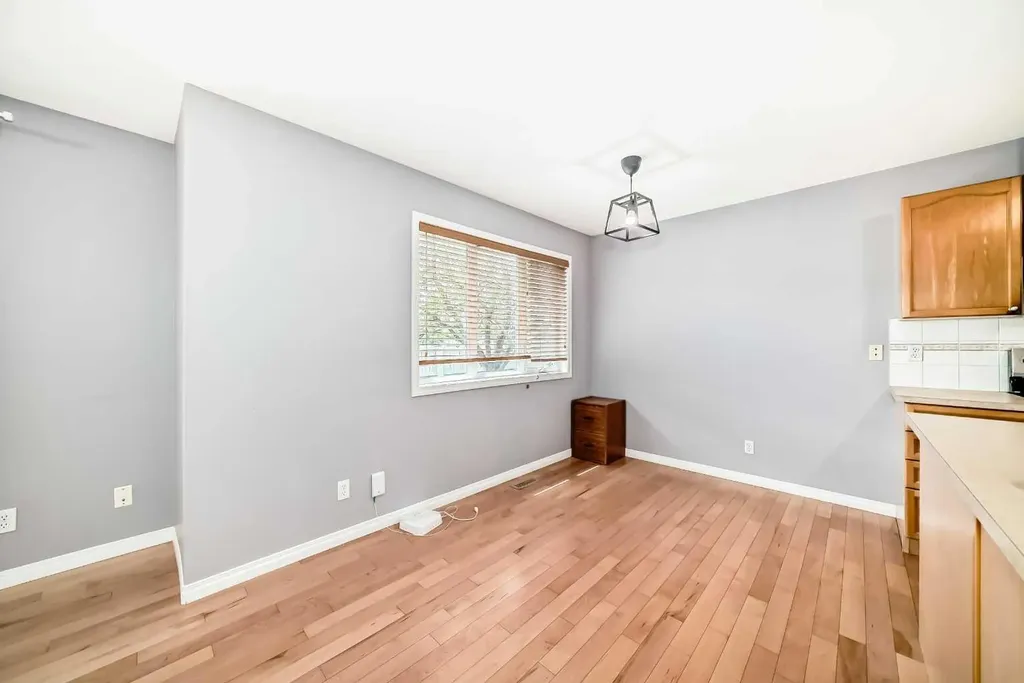 156 Simcoe Place SW Calgary AB T3H 0X7