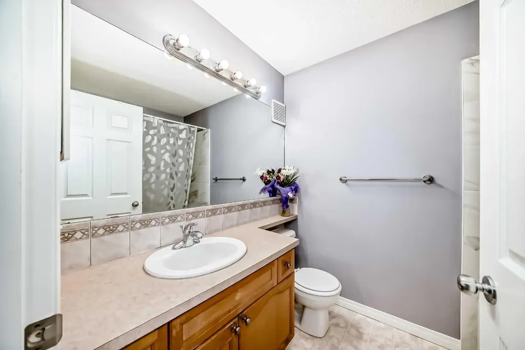 156 Simcoe Place SW Calgary AB T3H 0X7
