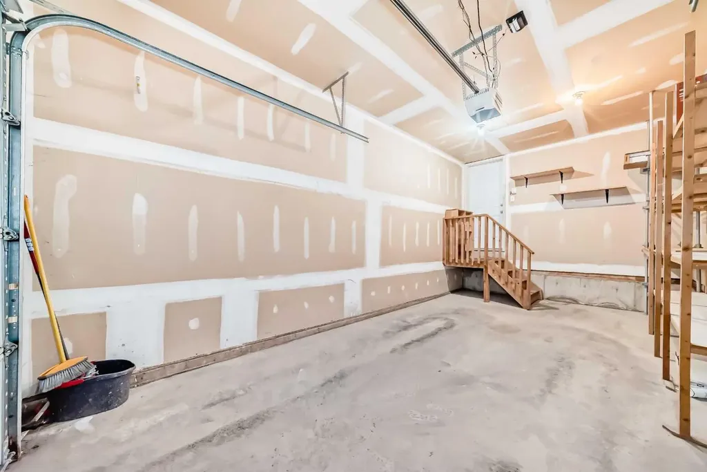 156 Simcoe Place SW Calgary AB T3H 0X7
