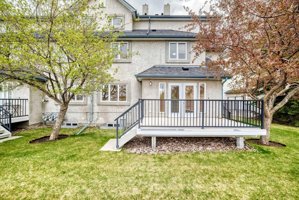 156 Simcoe Place SW Calgary AB T3H 0X7
