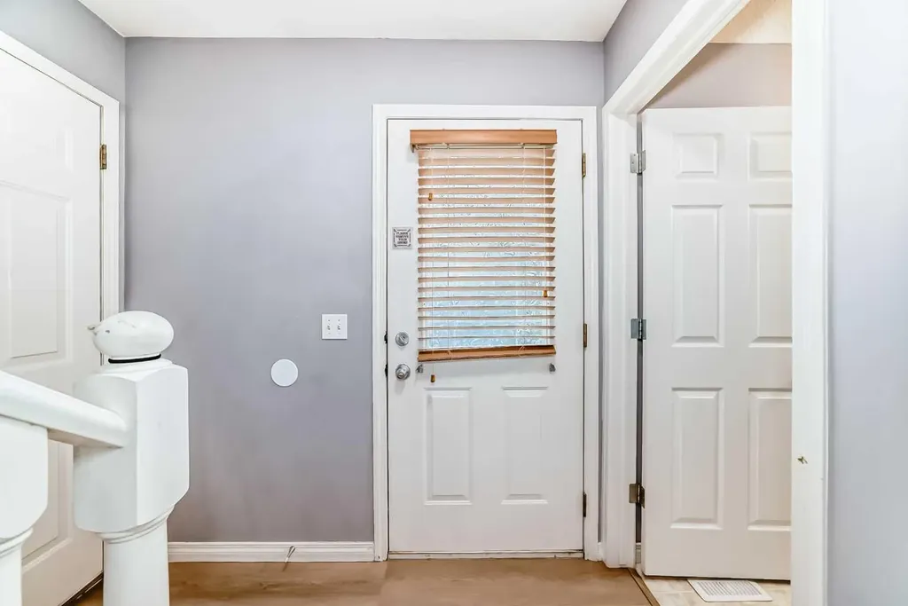 156 Simcoe Place SW Calgary AB T3H 0X7