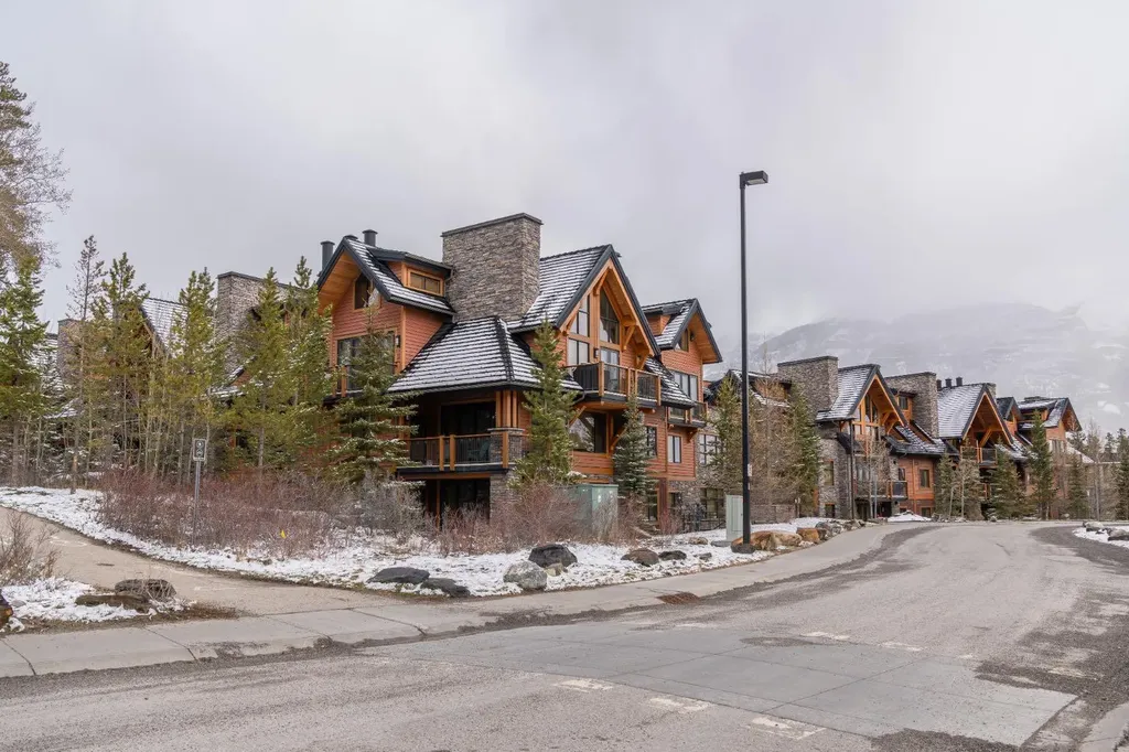 101B Stewart Creek Landing Canmore AB T1W 0E3