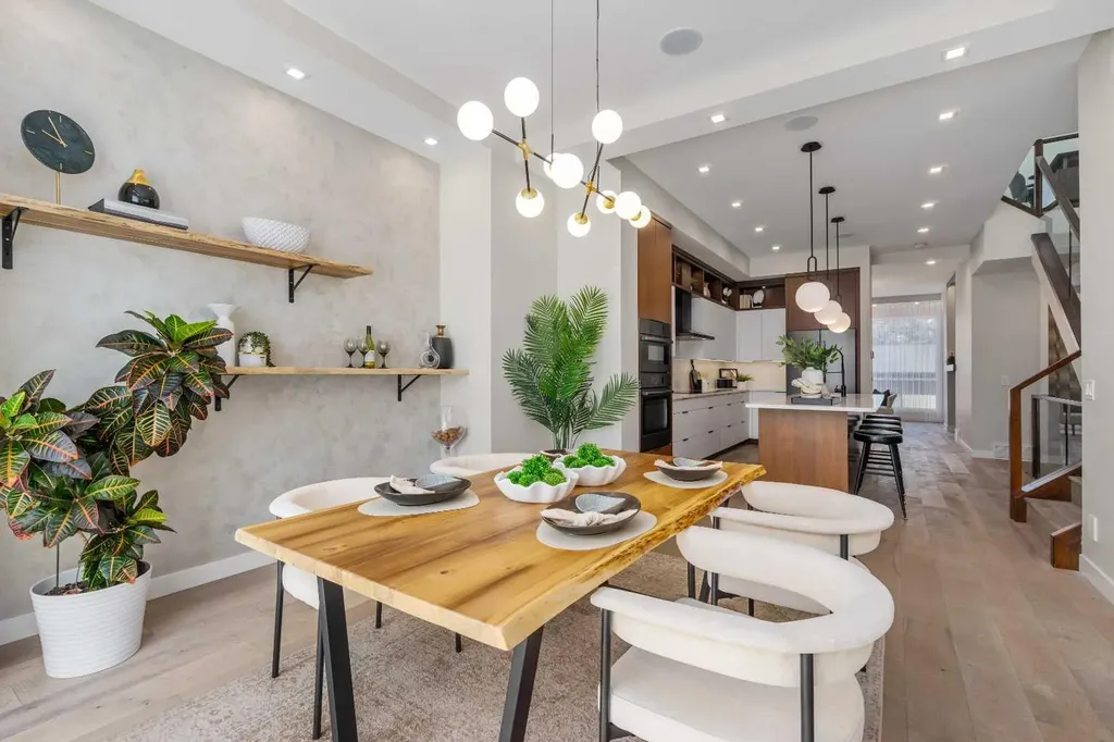 3218 14 Avenue SW Calgary AB T3C 0X3
