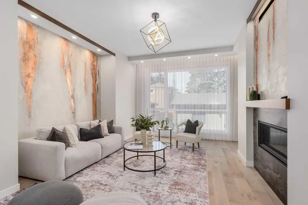 3218 14 Avenue SW Calgary AB T3C 0X3