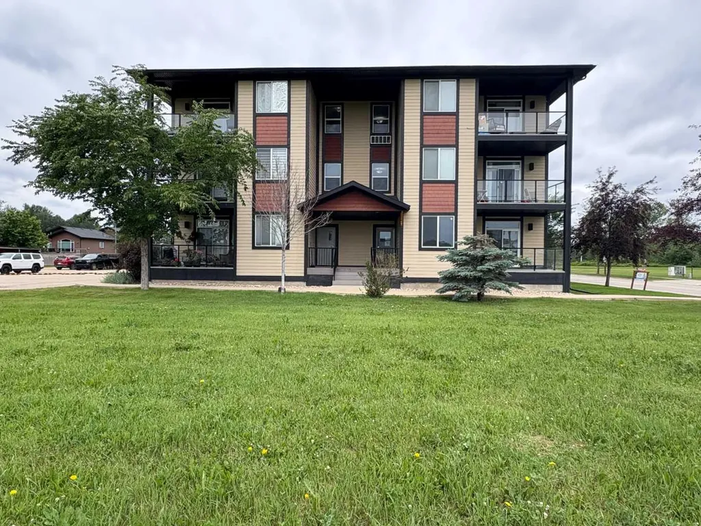 605 6 Avenue SE Slave Lake AB T0G 2A3