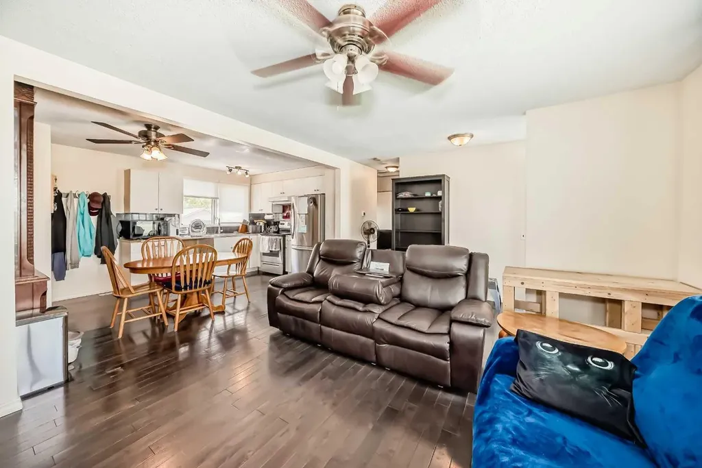 1308 Pensacola Way SE Calgary AB T2A 2H2