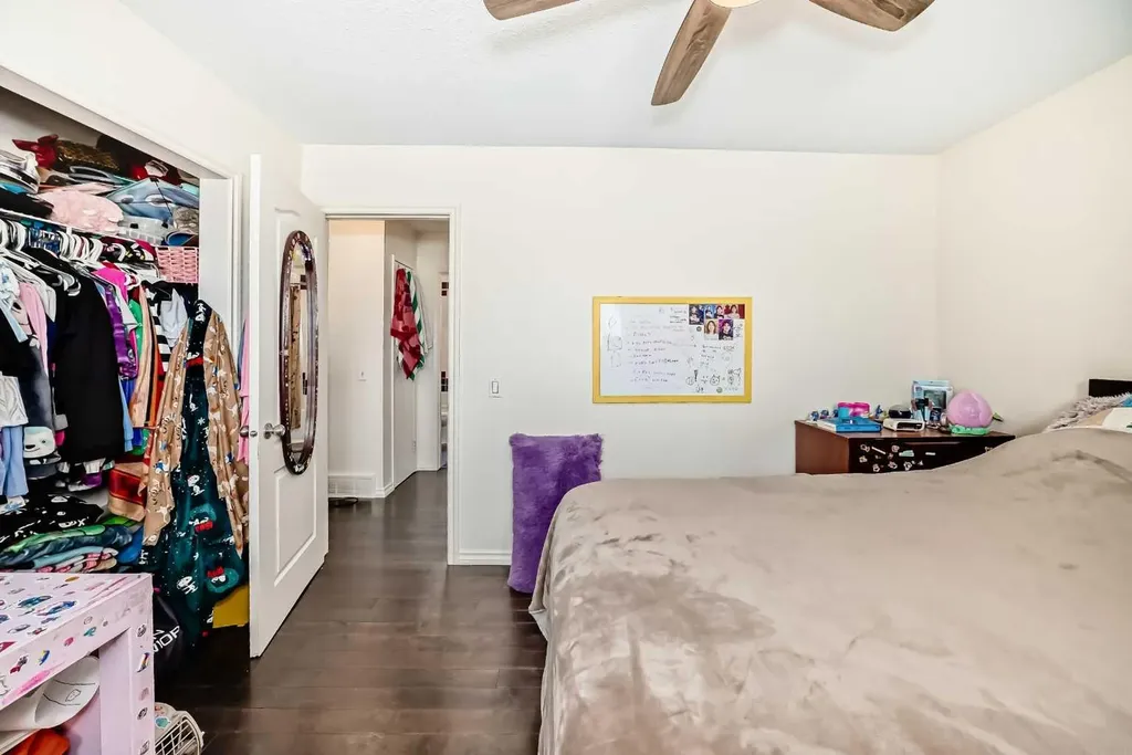 1308 Pensacola Way SE Calgary AB T2A 2H2